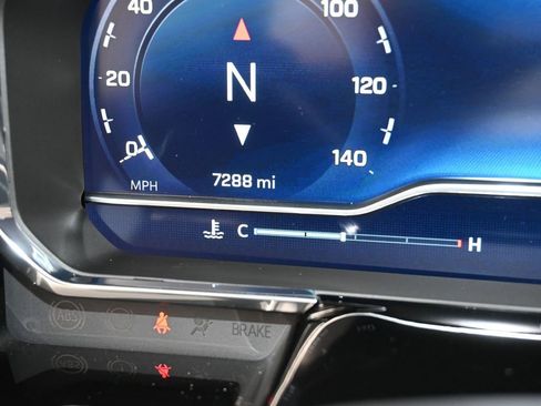 Used 2025 Chevrolet Silverado 1500 ZR2 w/ Technology Package image 39