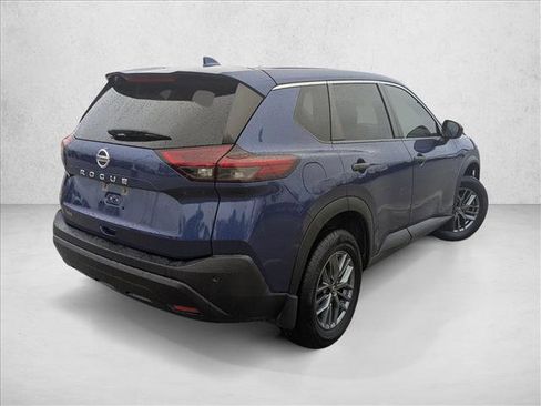 Used 2021 Nissan Rogue S image 5