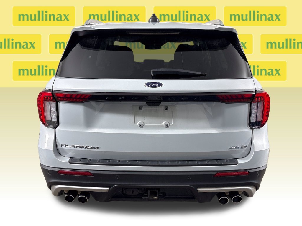 Used 2025 Ford Explorer Platinum w/ Ultimate Package AWD/4WD image 9