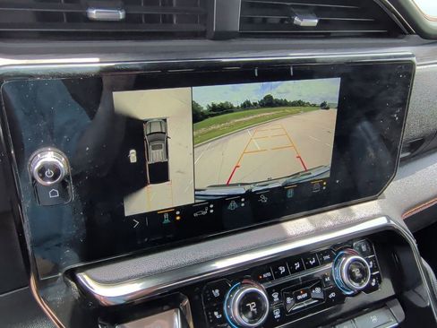 Used 2023 GMC Sierra 1500 AT4 w/ AT4 Premium Package AWD/4WD image 27