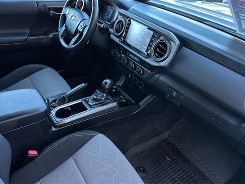 Used 2021 Toyota Tacoma TRD Sport image 17