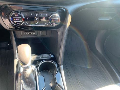 Used 2020 Buick Encore GX Select w/ Experience Buick Package image 14