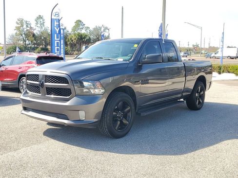 Used 2018 RAM 1500 Express image 10