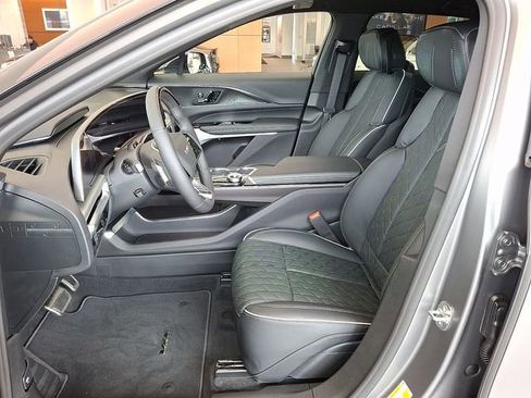 New 2026 Cadillac Lyriq V AWD/4WD image 7