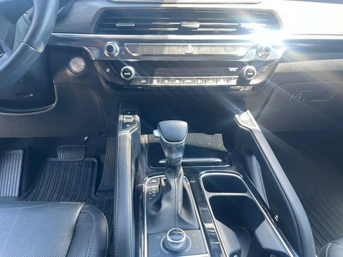 Used 2022 Kia Telluride EX w/ EX Premium Package AWD/4WD image 11