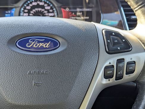 Used 2014 Ford Taurus Limited image 15