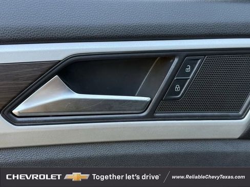 Used 2022 Volkswagen Atlas SE image 26