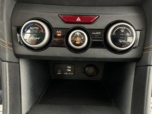 Used 2023 Subaru Crosstrek 2.5i Limited AWD/4WD image 24