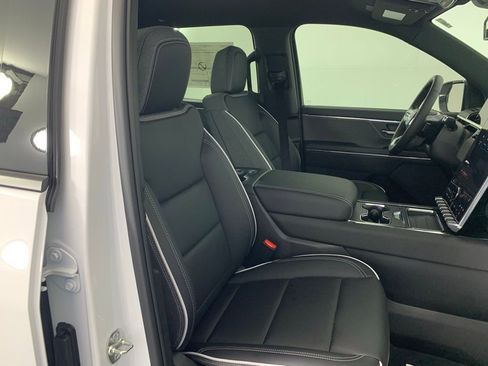 New 2026 GMC Sierra EV Elevation image 26