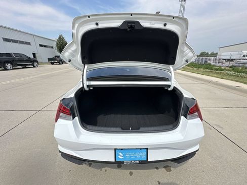 Used 2021 Hyundai Elantra Blue FWD image 24