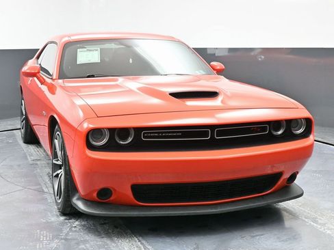 Used 2023 Dodge Challenger R/T image 4