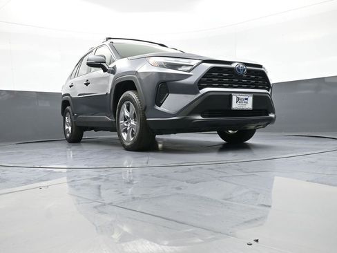 Certified 2023 Toyota RAV4 XLE w/ Convenience Package AWD/4WD image 28