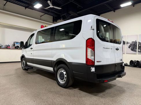 Used 2019 Ford Transit 150 XL image 7