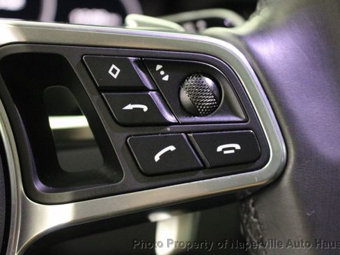 Used 2021 Porsche Cayenne Coupe AWD/4WD image 16
