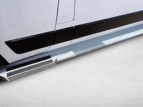Used 2025 RAM ProMaster 2500 w/ U-Haul Equipment Group FWD image 8
