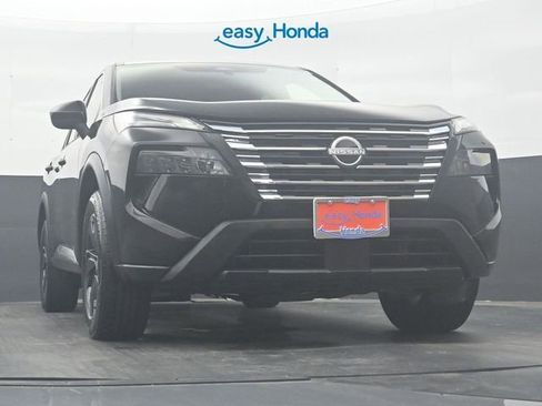 Used 2024 Nissan Rogue SV image 28