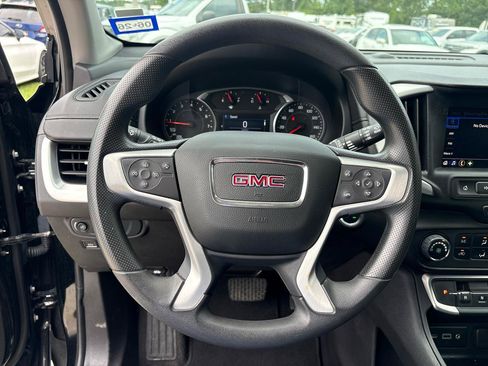 Used 2024 GMC Terrain SLE FWD image 11