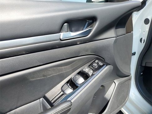 Used 2023 Nissan Altima 2.5 SV image 24