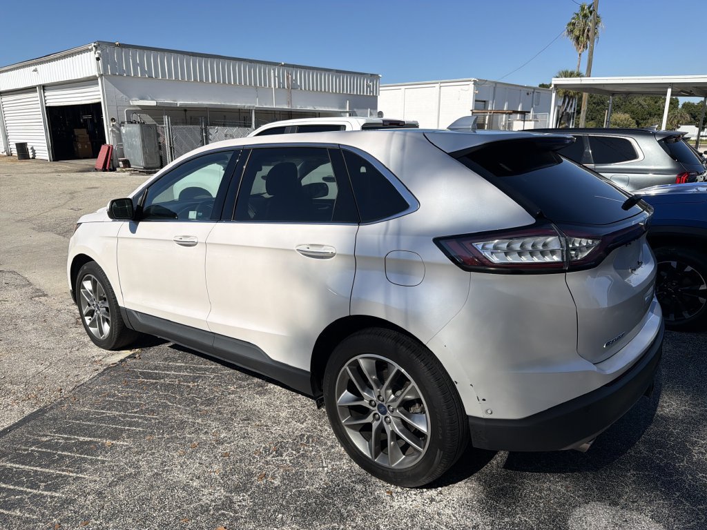Used 2017 Ford Edge Titanium w/ Equipment Group 302A AWD/4WD image 6