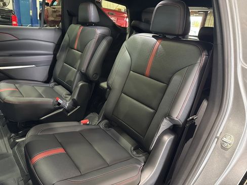 New 2026 Chevrolet Traverse RS w/ LPO, Floor Liner Package image 43