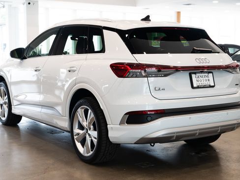 Used 2023 Audi Q4 e-tron Premium Plus AWD/4WD image 6