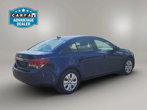 Used 2013 Chevrolet Cruze LS FWD image 5