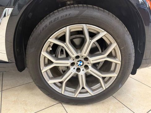 Used 2021 BMW X7 xDrive40i w/ Parking Assistance Package AWD/4WD image 19