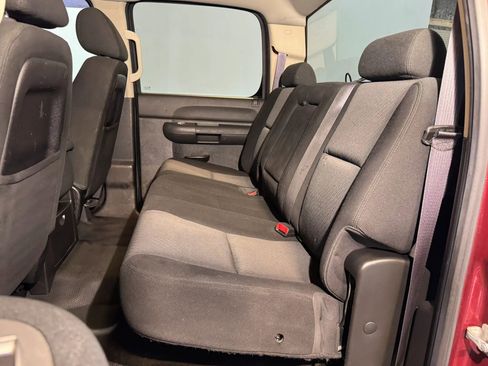 Used 2014 Chevrolet Silverado 2500 LT w/ Interior Plus Package AWD/4WD image 22