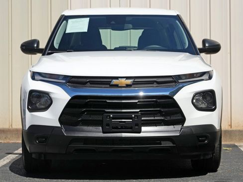 Used 2023 Chevrolet TrailBlazer LS FWD image 6