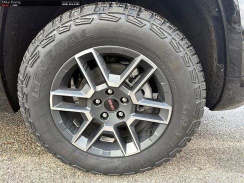 New 2026 GMC Terrain AT4 w/ Technology Package II image 9