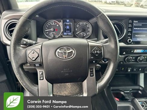 Used 2021 Toyota Tacoma TRD Sport w/ TRD Premium Sport Package AWD/4WD image 7