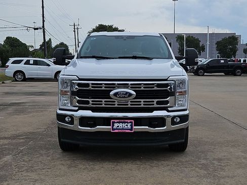 Used 2025 Ford F250 XLT AWD/4WD image 2