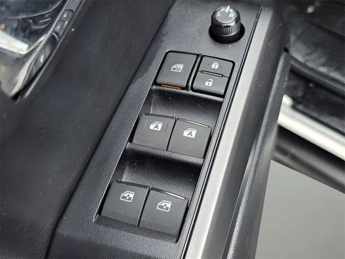 Used 2023 Toyota Tacoma TRD Off-Road w/ TRD Premium Off Road Package image 17