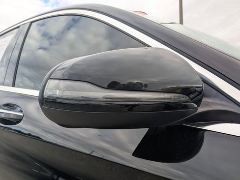 Used 2017 Mercedes-Benz C 300 Sedan image 41