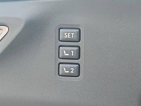 Used 2019 Subaru Ascent Limited AWD/4WD image 25