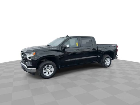 Used 2025 Chevrolet Silverado 1500 LT image 4