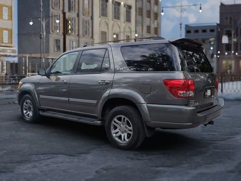 Used 2006 Toyota Sequoia SR5 image 7