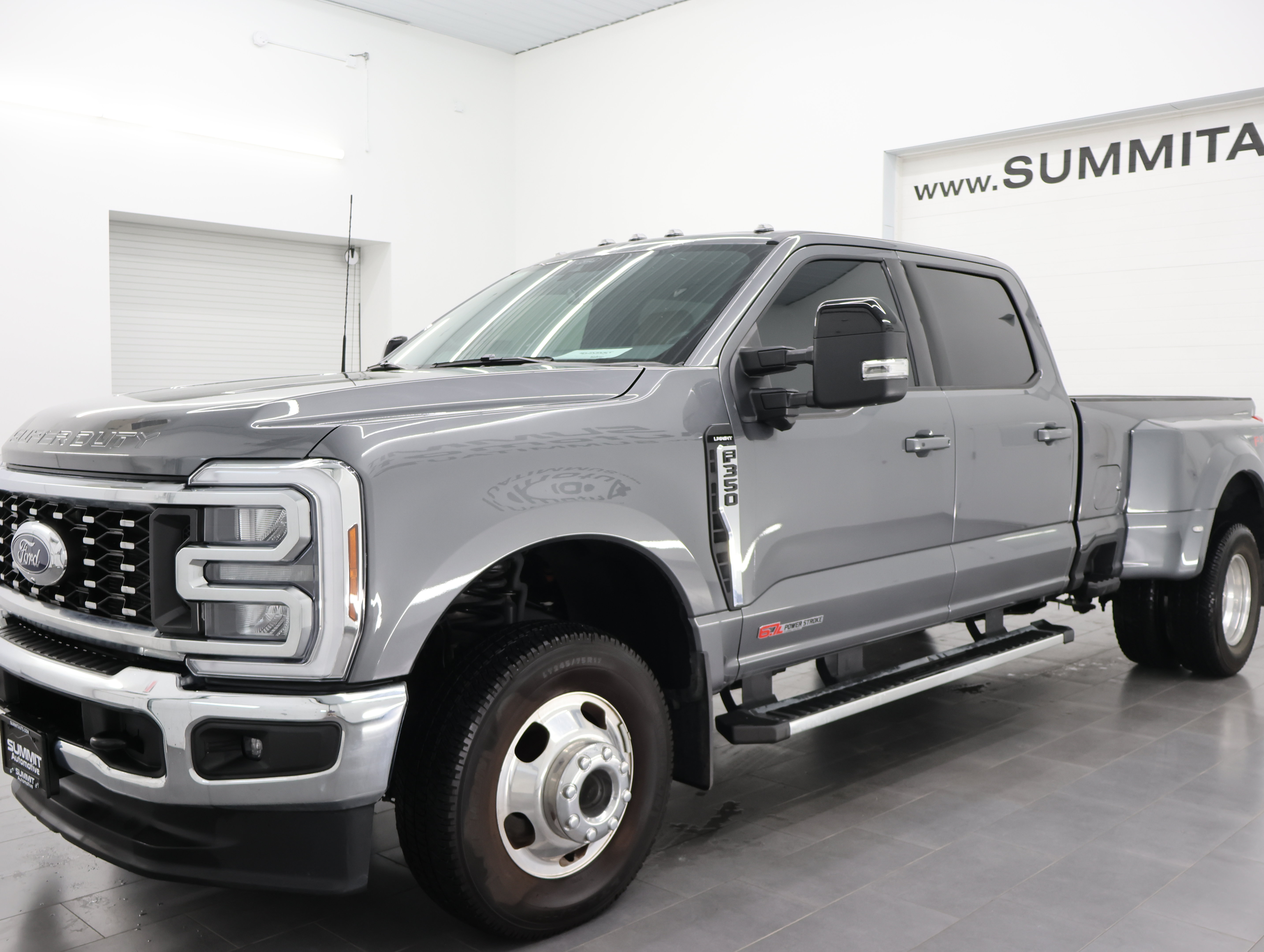 Used 2025 Ford F350 Lariat AWD/4WD image 6