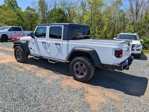 Used 2020 Jeep Gladiator Sport w/ Quick Order Package 24S image 2