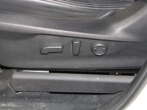 Used 2021 Subaru Ascent Limited w/ Technology Package AWD/4WD image 16