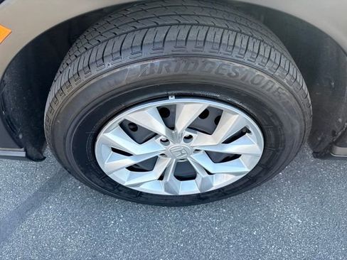 Certified 2025 Honda CR-V LX image 39