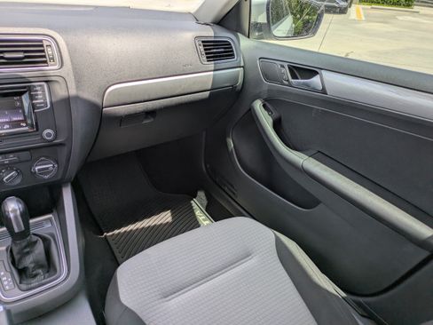 Used 2017 Volkswagen Jetta S FWD image 15