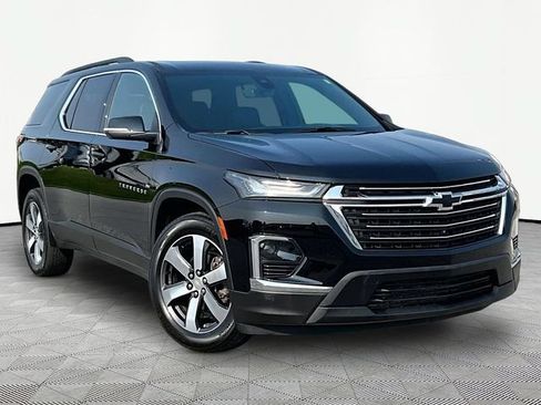 Used 2023 Chevrolet Traverse LT w/ LT Premium Package AWD/4WD image 1