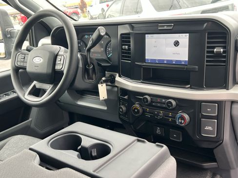 New 2026 Ford F450 XL w/ XL Chrome Package image 19