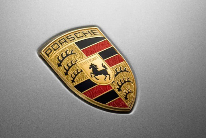 Certified 2025 Porsche Cayenne AWD/4WD image 33