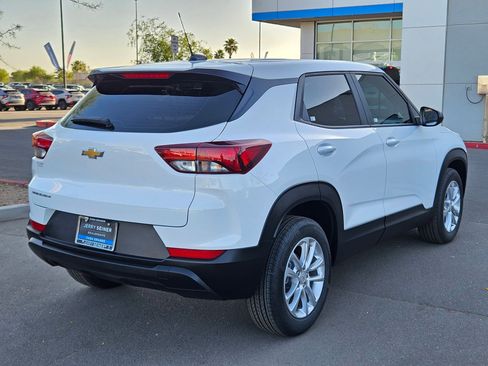 New 2026 Chevrolet TrailBlazer LS FWD image 10