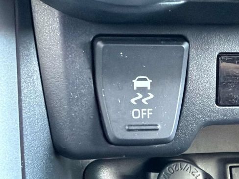 Certified 2025 Toyota RAV4 LE FWD image 20