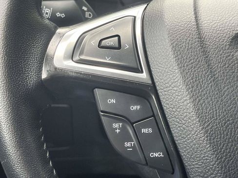 Used 2024 Ford Edge SEL AWD/4WD image 30