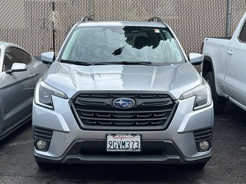 Used 2023 Subaru Forester Premium image 6