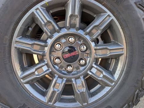 New 2026 GMC Sierra 1500 AT4X AWD/4WD image 6